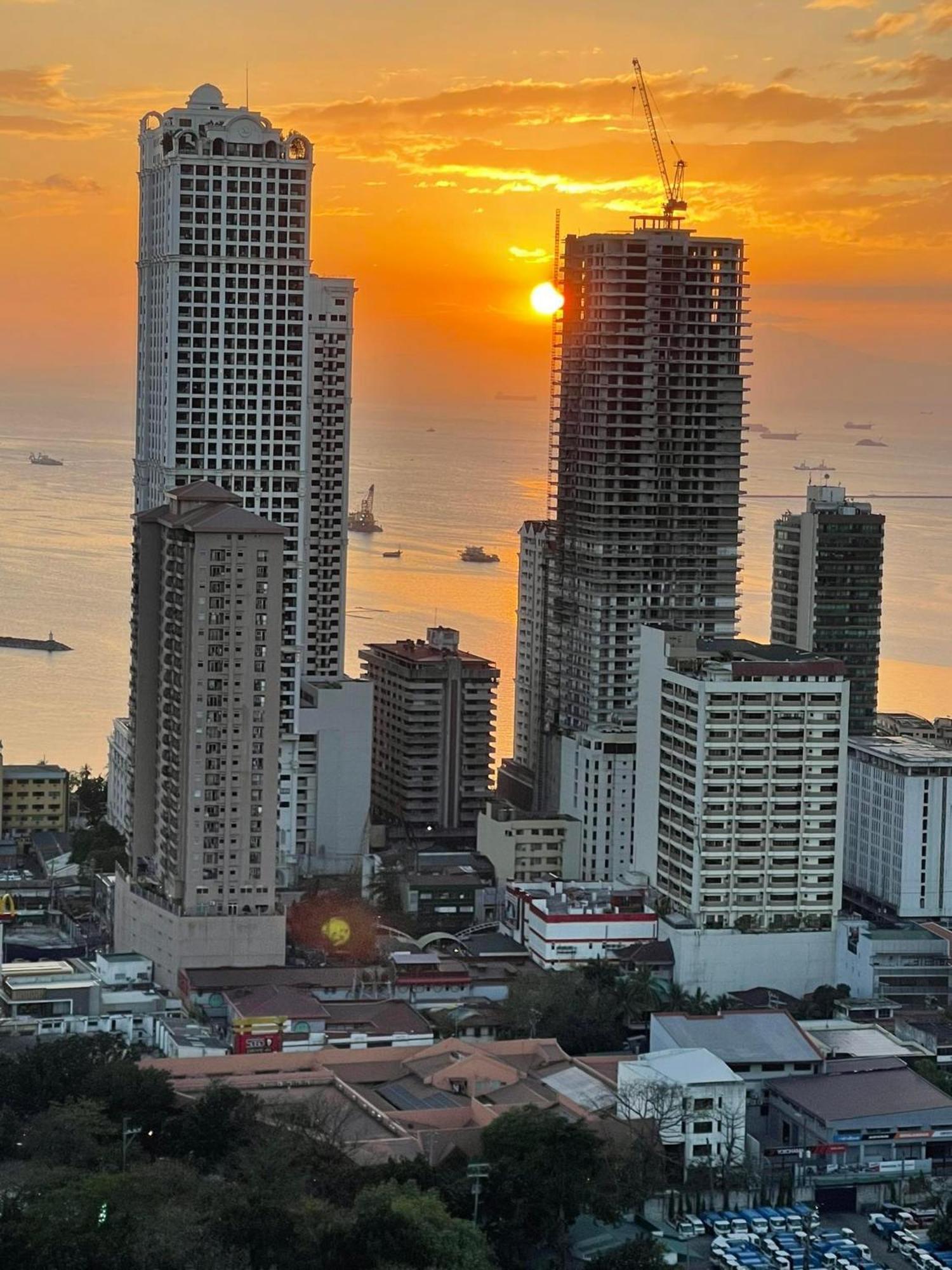 Apartamento estudio de 16 m² en Distrito Malate, con 1 baño privado. Manila Exterior foto